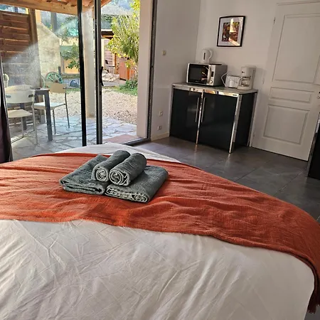 Du Soleil Apartment *